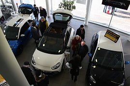 Impressionen vom Angrillen bei Opel. (Foto: Rietschel/Autohaus Peter)