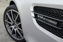 Der V8-Biturbo ist das Herzstück. (Foto: Daimler AG)